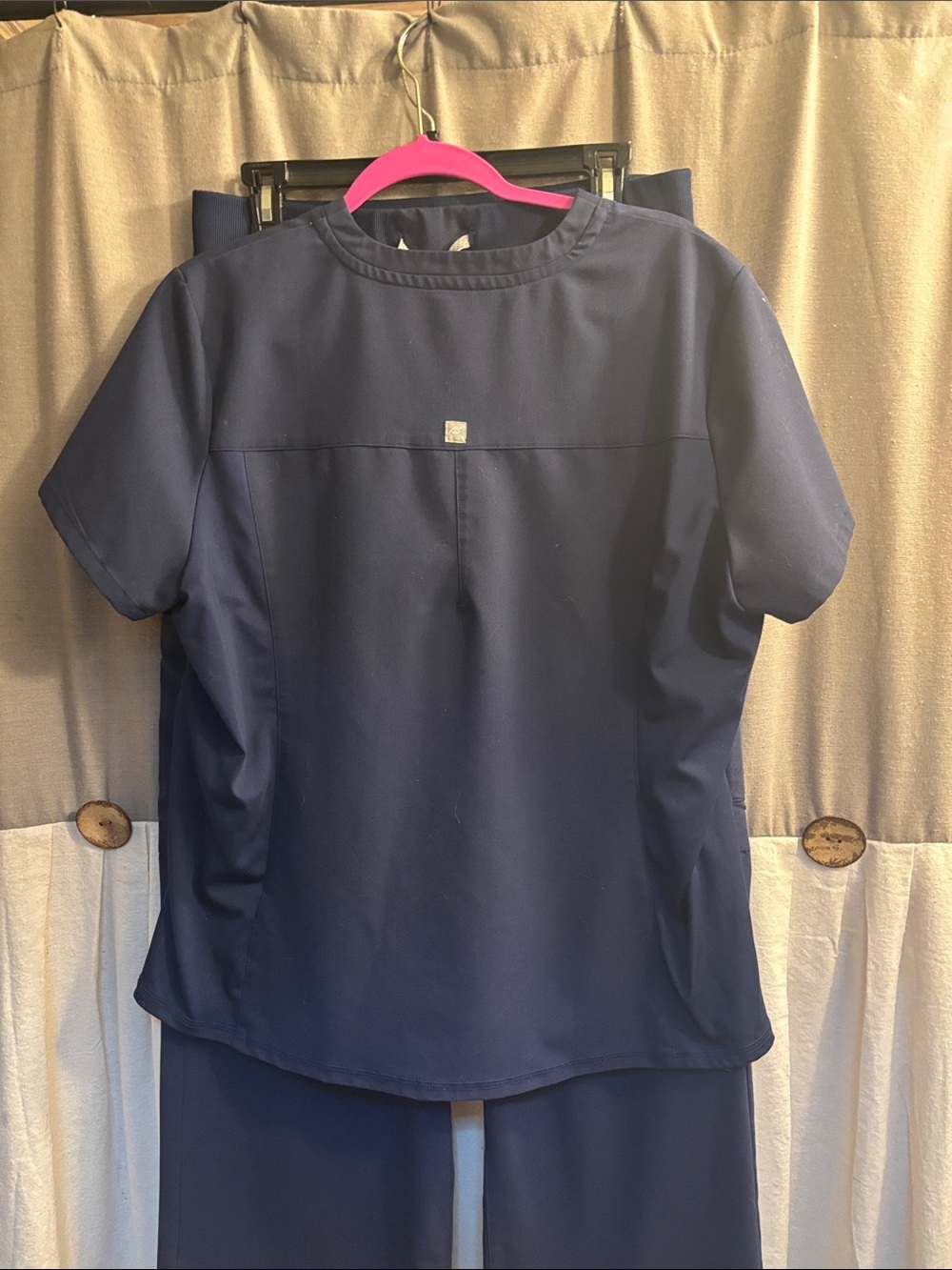 Fabletics scrub set XL L - Picture 3 of 8